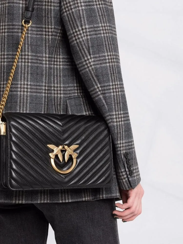 CLASSIC LOVE BAG CLICK CHEVRON – black — фото 3