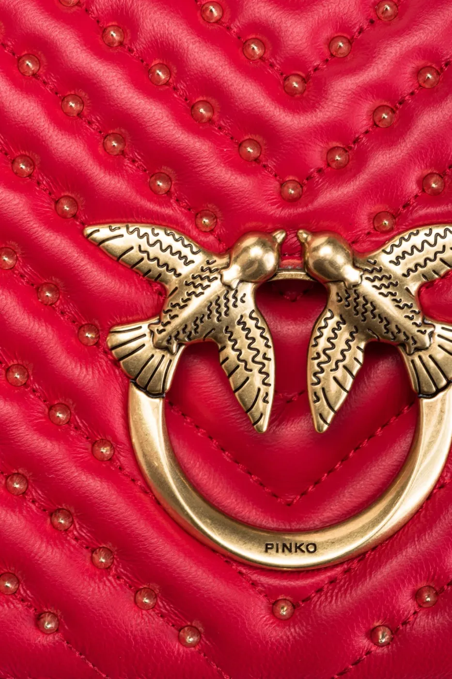 CLASSIC LOVE BAG CLICK CHEVRON STUDS – garnet red-antique gold — фото 4