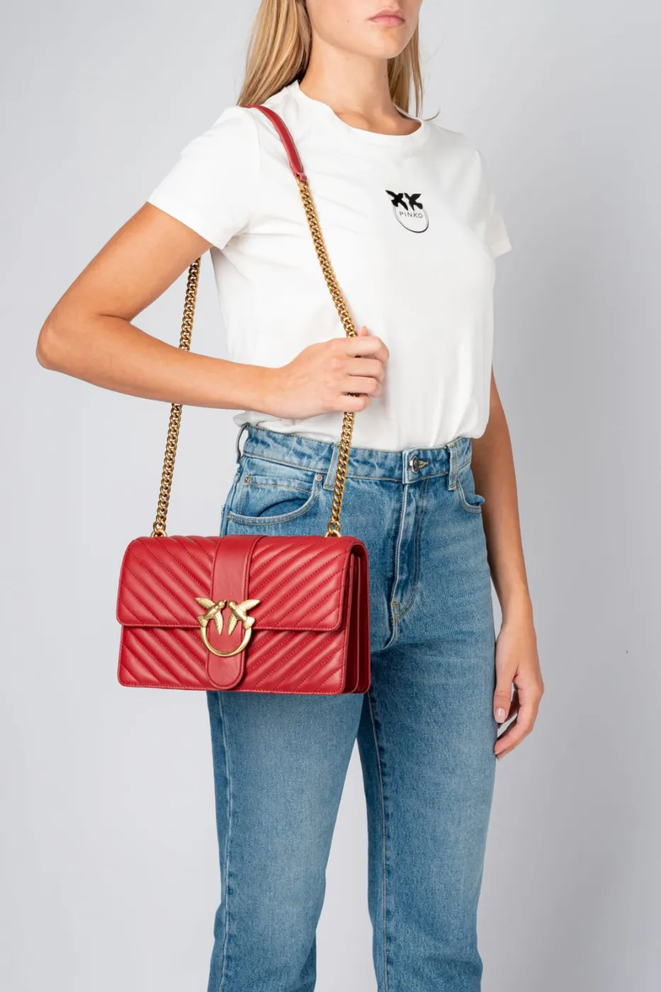 CLASSIC LOVE BAG ICON CHEVRON – ruby red-antique gold — фото 3