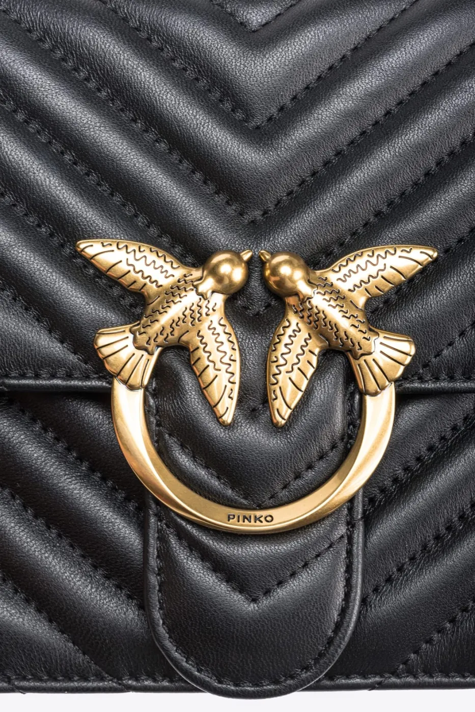 CLASSIC LOVE BAG ONE CHEVRON - black/antique gold — фото 6