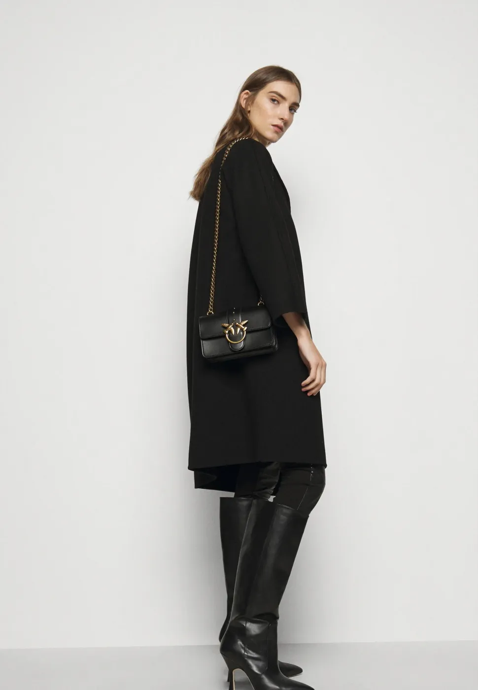MINI LOVE BAG SIMPLY - black/gold — фото 2